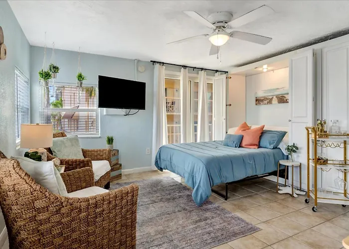 Appartement Clearwater Waterview & Heated Pool