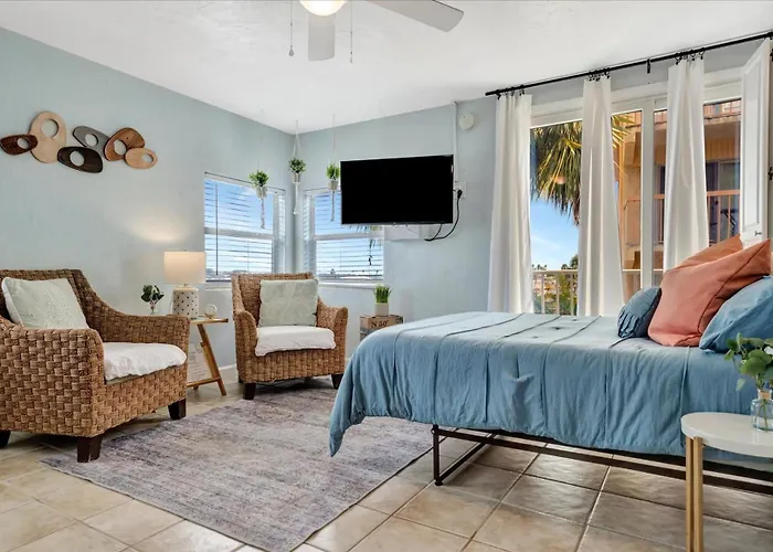 Clearwater Waterview & Heated Pool