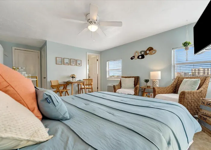 Clearwater Waterview & Heated Pool Appartement *