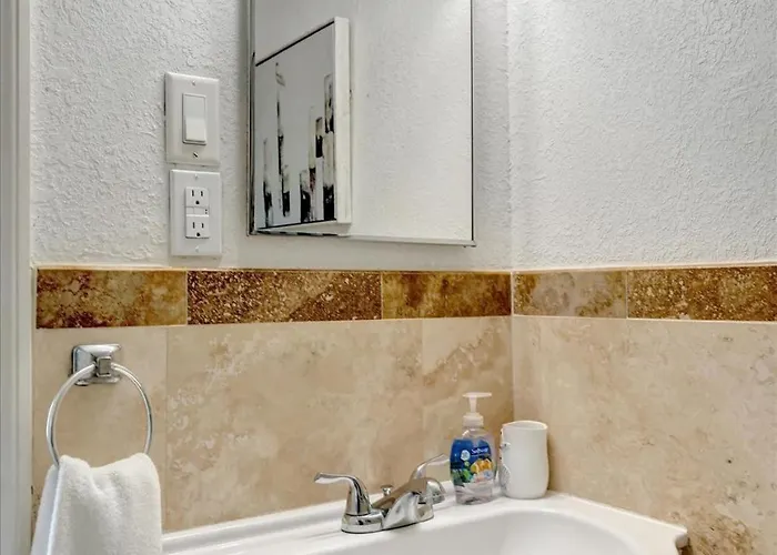 Clearwater Waterview & Heated Pool *